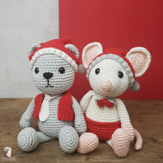 Hardicraft Crochet Kit: Christmas Bear