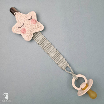 Hardicraft Crochet Kit: Pacifier Clip Star
