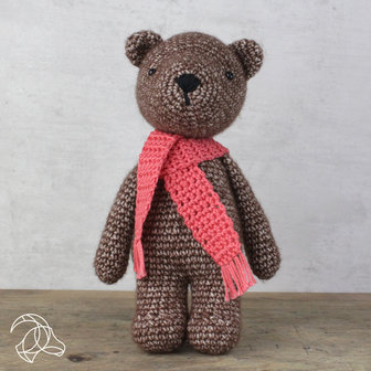 Crochet Kit Bobbi the Bear