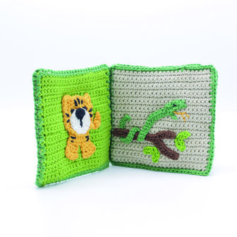 Hardicraft Crochet Kit: Soft Book &quot;Jungle&quot;