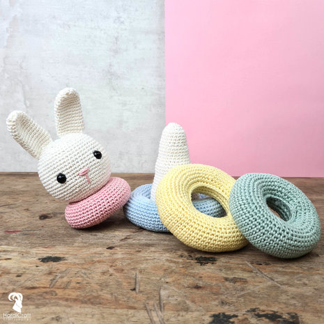 Hardicraft Crochet Kit: Stacking Bunny
