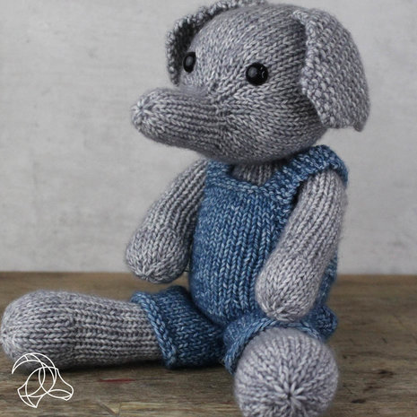 Hardicraft Knitting Kit: Elephant Freek