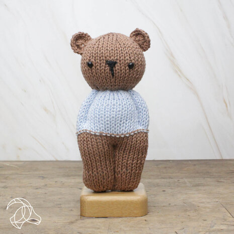 Hardicraft Knitting Kit: Abe Bear