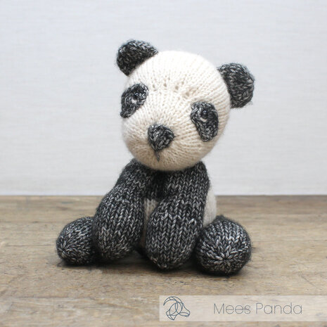 Hardicraft - Strickpaket Mees Panda